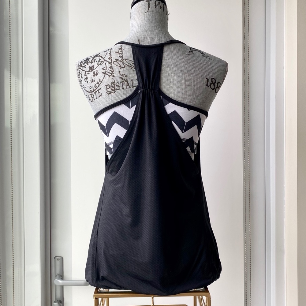 Lululemon No Limits Tank - Chevron - Picture 3 of 12